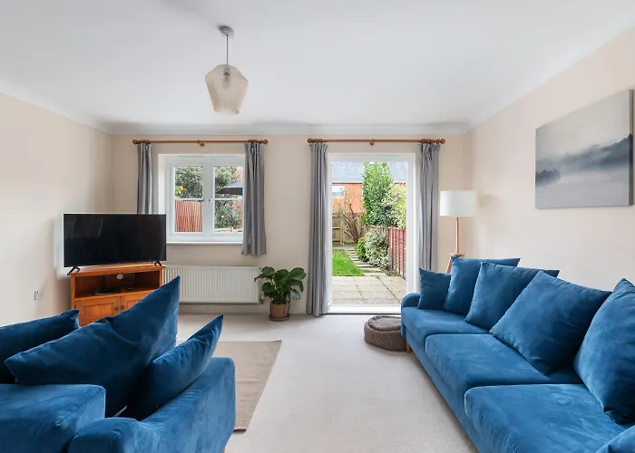 Sleeps9 Parking&Garage 17 Mins To Gatwick, 30 To London