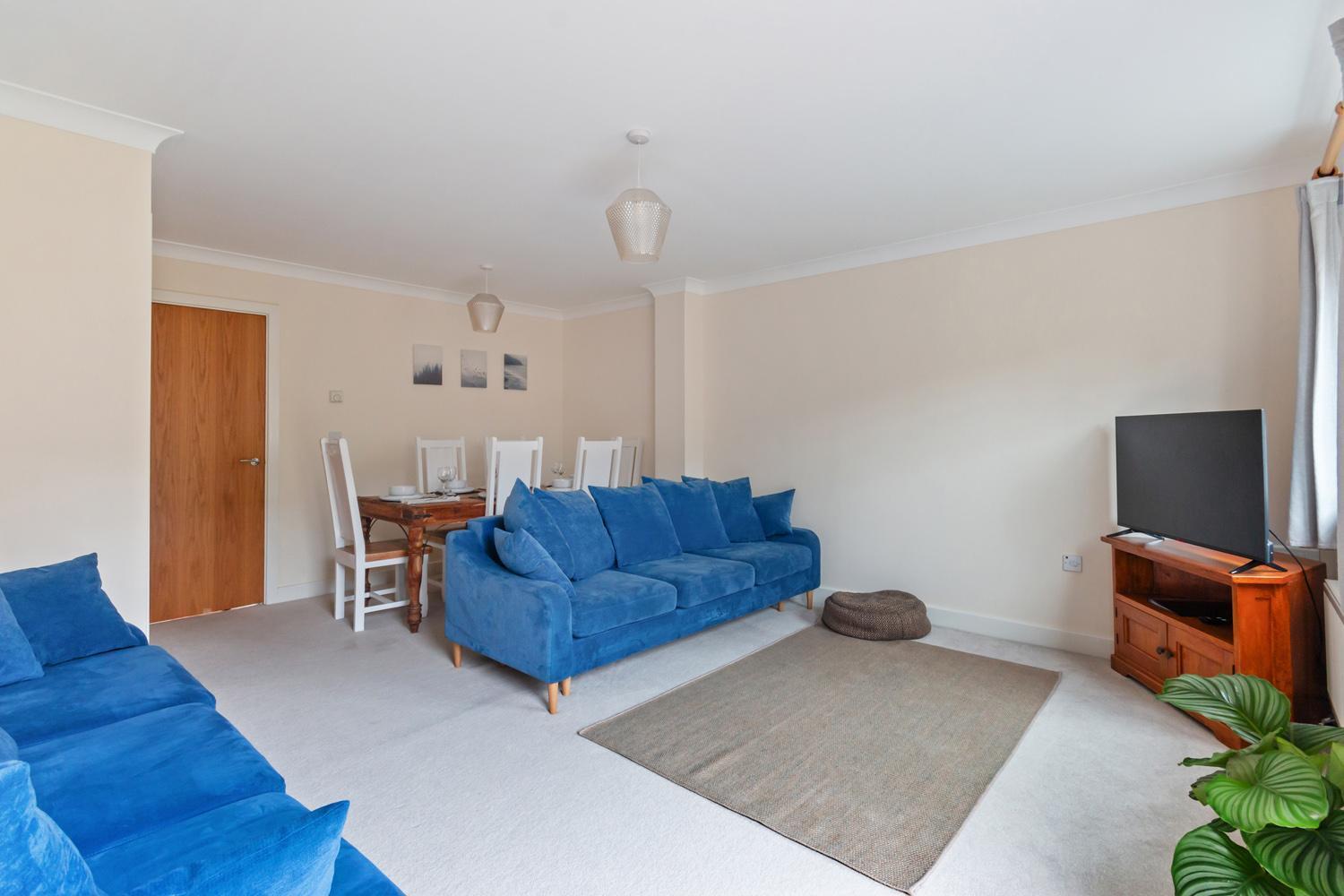 Sleeps9 Parking&garage 17 Mins To Gatwick, 30 To London Holiday home *