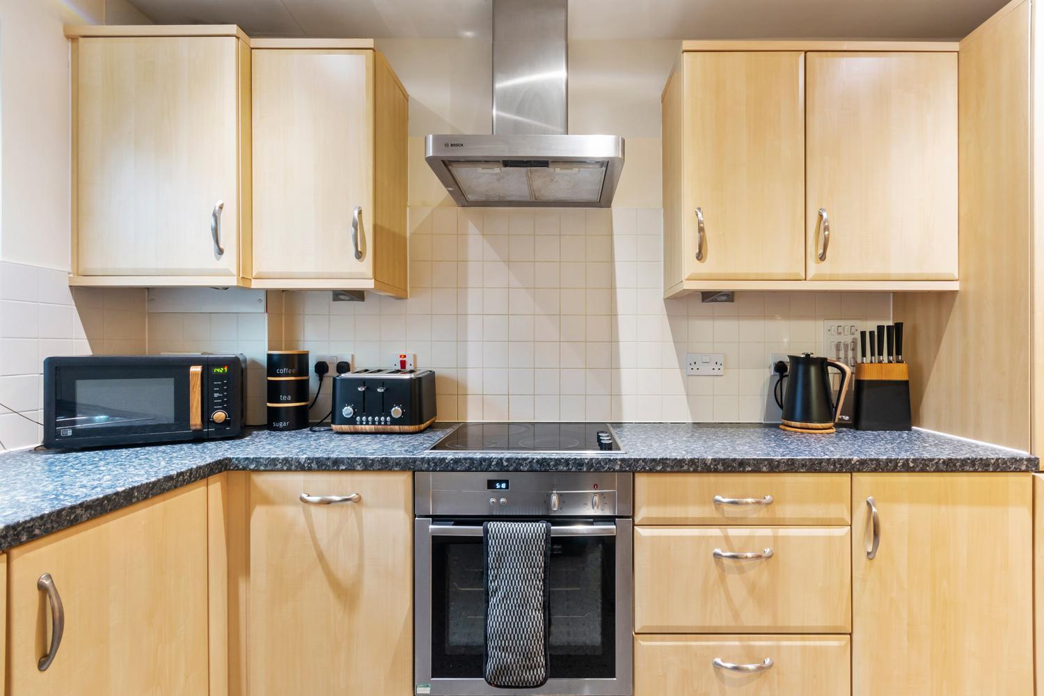 Sleeps9 Parking&garage 17 Mins To Gatwick, 30 To London Merstham
